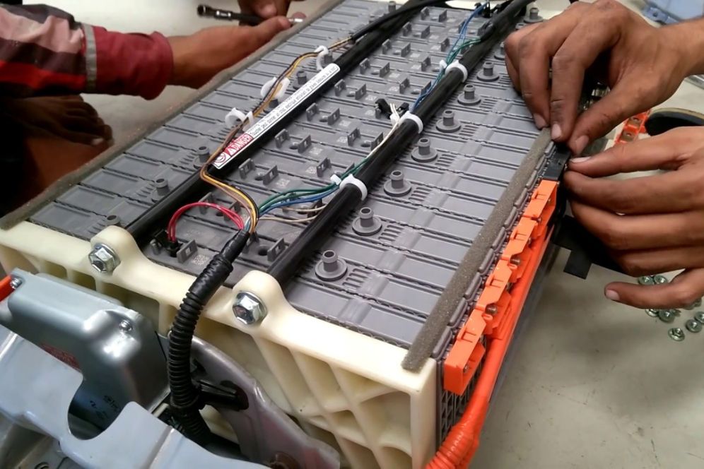 Toyota Aqua Hybrid Battery Replacement